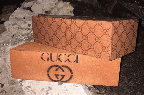 gucci brick